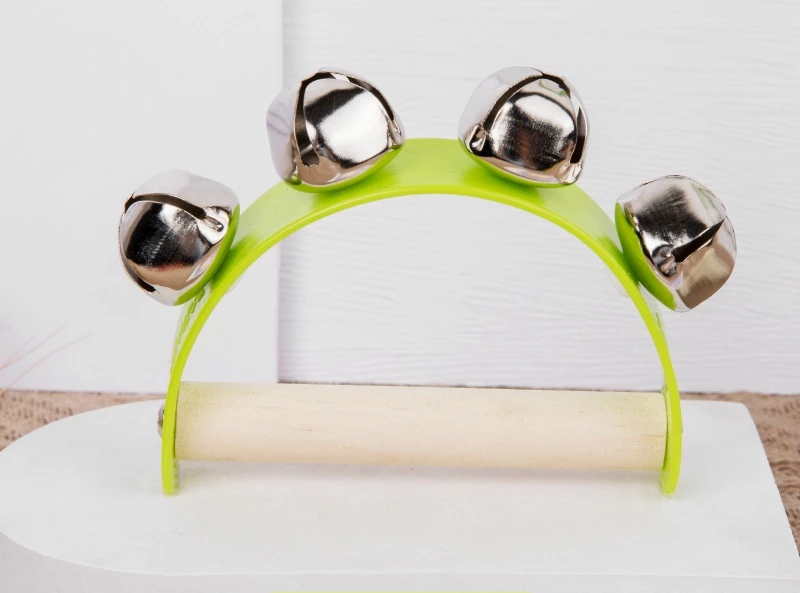 กระดิ่งเขย่ามือสีเขียว เครื่องดนตรีเพื่อการศึกษา